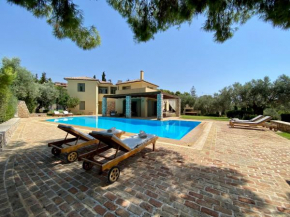 Villa Diotima (with swimming pool) 50m from sea